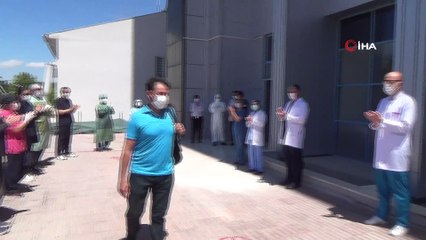 Koronavirüsten kurtulan iki hasta alkışlarla taburcu oldu