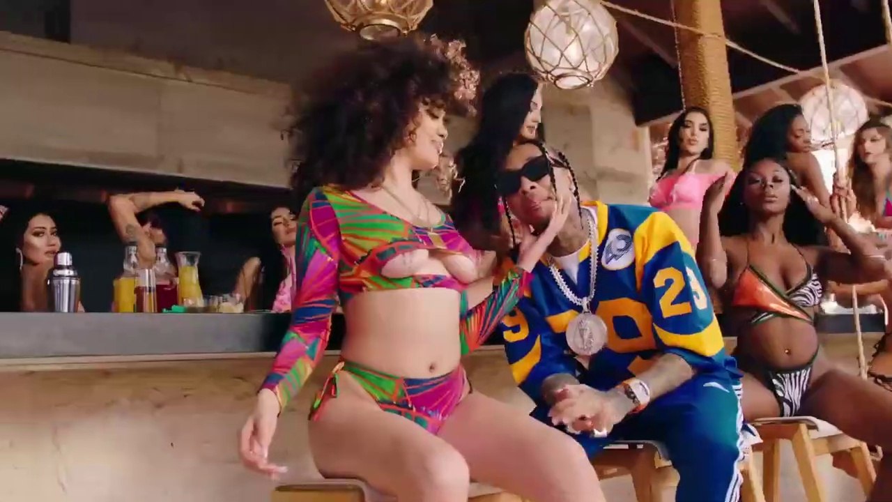 Tyga x G-Eazy - Follow Me [Music Video - DJ KAJ RE(720P_HD)