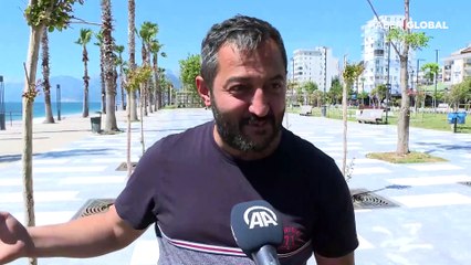 Yasağa rağmen denize girdiler