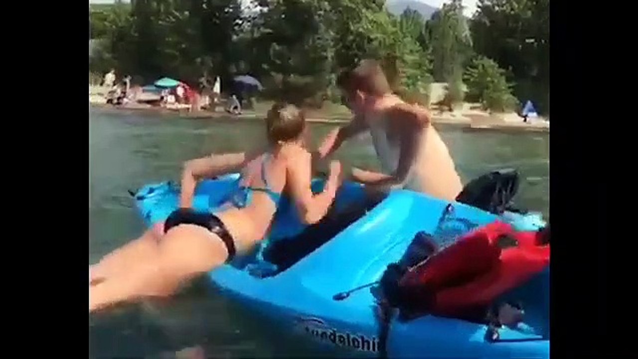 Funny_movements.(360p)