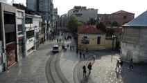 Bakan Koca'nın uyarısına rağmen İstiklal Caddesi'ndeki yoğunluk devam ediyor