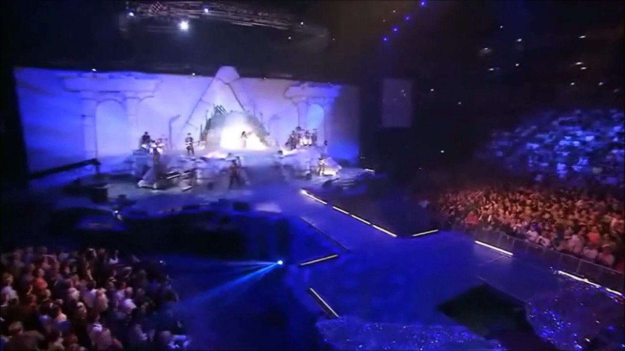 ANDREA BERG LIVE — 'Hallo' | (From 'ANDREA BERG: ATLANTIS LIVE') — (2014)