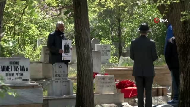 Deniz Gezmiş ve arkadaşlarına mezarları başında anma