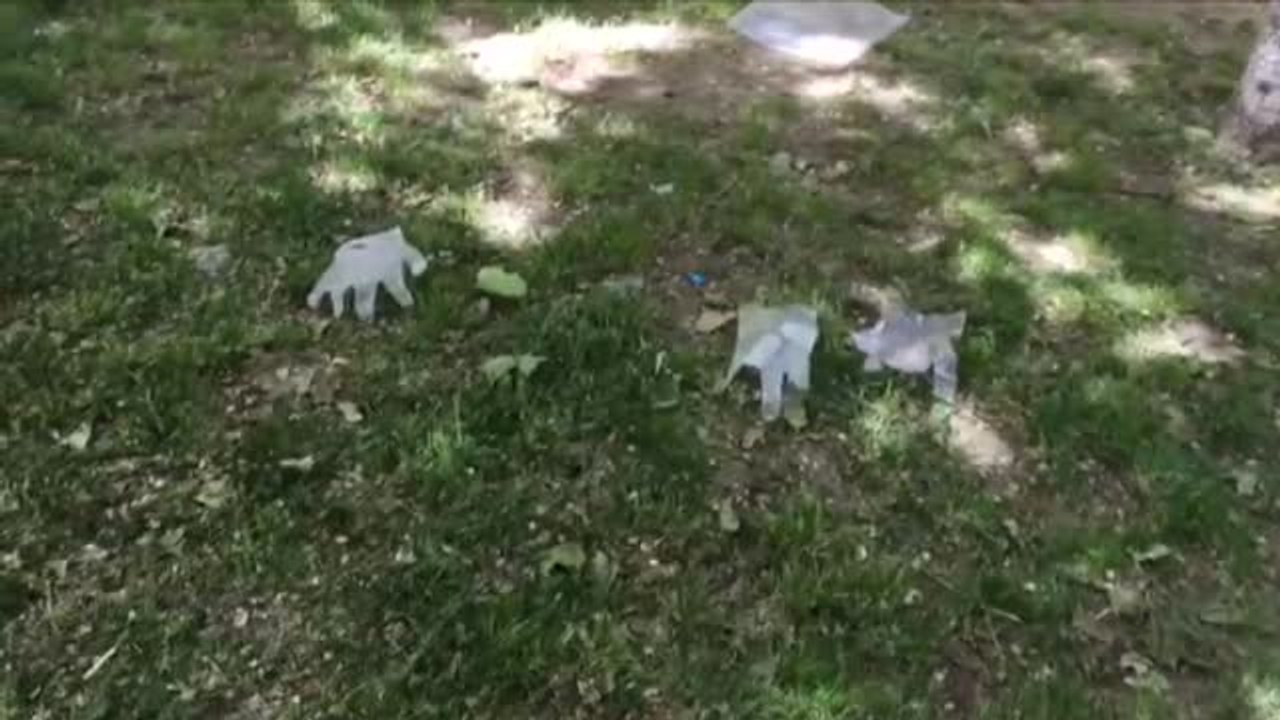 Los guantes y mascarillas desechables no son degradables