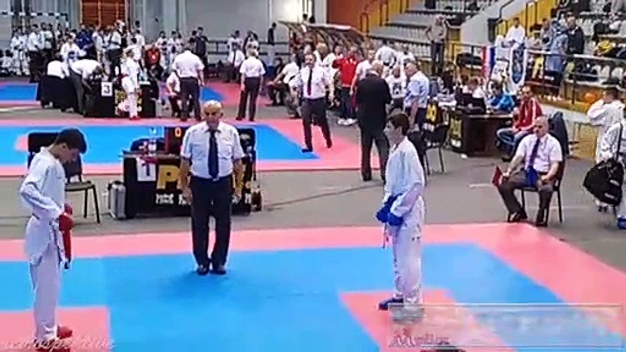 Enis Mehić kadet KUMITE - Karate kup Slavonski Brod Hrvatska 20.10.2019