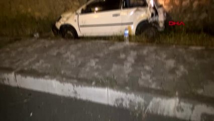 Yolcu otobüsüyle çarpışan otomobil sulama kanalına devrildi: 1 yaralı