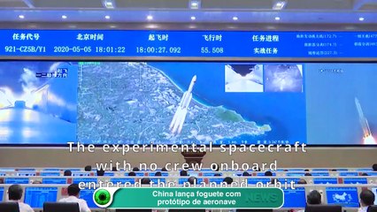 China lança foguete com protótipo de aeronave
