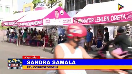 Ilang residente ng Malabon, nakapila sa city hall