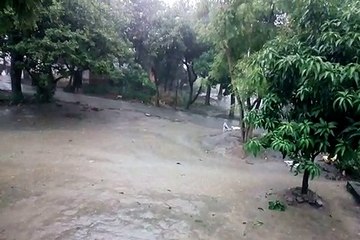 जिले में कयामत बनकर बरसे मेघ, मौसम में ठंडक घुली