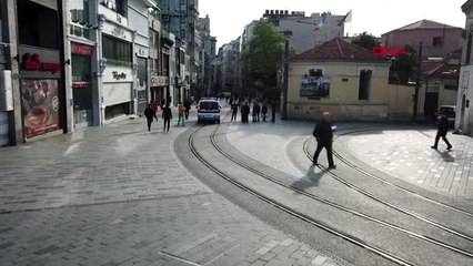 İSTİKLAL CADDESİ'NDEKİ YOĞUNLUK HAVADAN GÖRÜNTÜLENDİ