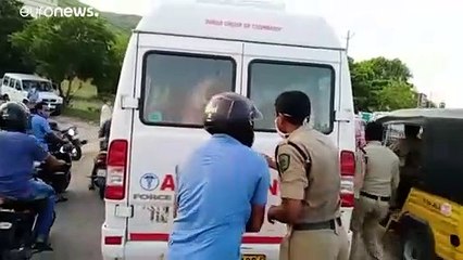 Ινδία: Διαρροή αερίου από χημικό εργοστάσιο - 1.000 άνθρωποι στα νοσοκμεία - Τουλάχιστον 9 νεκροί