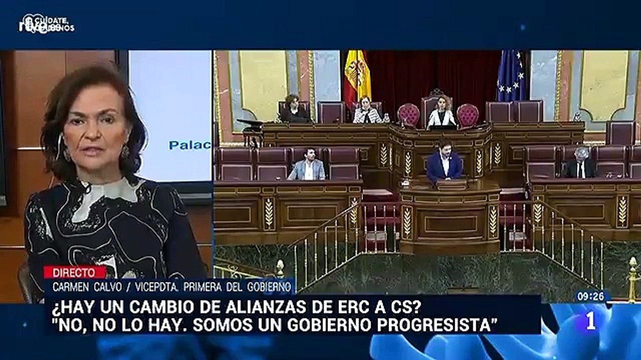La soviética TVE se arrodilla ante Carmen Calvo que, sin manta ni mascarilla, presumió de salud