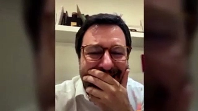Salvini risponde all' hater che sbaglia il congiuntivo Greg i congiuntivi, ignorantello