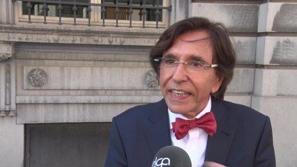 Déconfinement: les Belges pourront inviter quatre personnes pour la fête des mères (Elio Di Rupo)