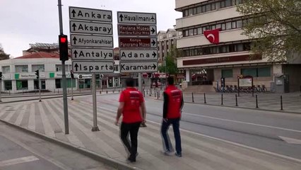 Gençlerin yol göstericisi öğretmenler "vefa"larıyla yaşlılara da evlat oldu (2)