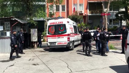 GIDA YARDIMINI BEĞENMEDİĞİ İDDİA EDİLEN TUNUSLU JİLETLE KENDİNİ YARALADI