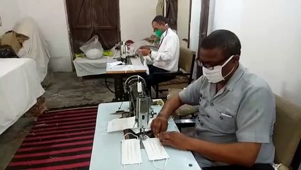 सहारनपुर: सुरक्षा की ओर एक पहल, पुलिसकर्मियों ने 8 हजार मास्क का किया वितरण