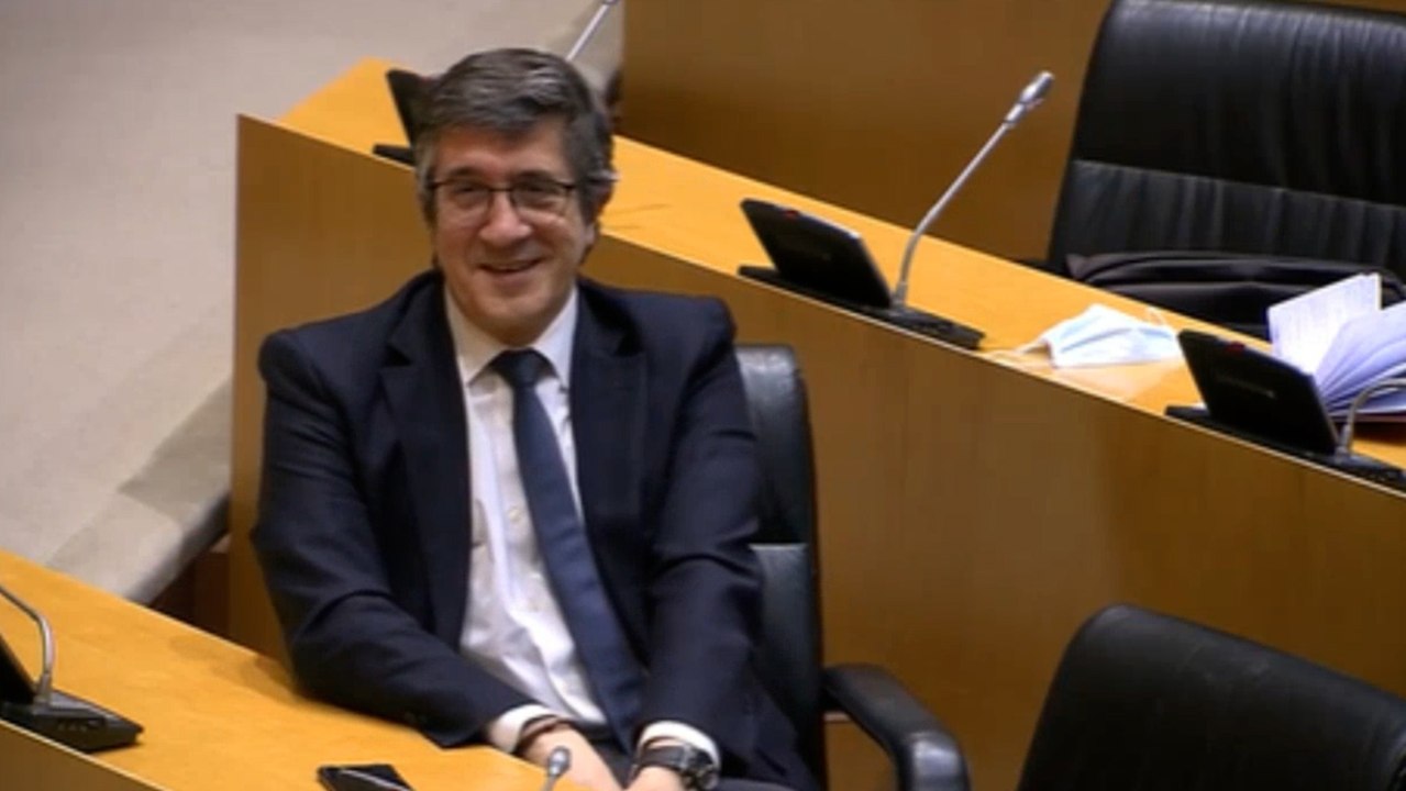 Patxi López, elegido presidente la Comisión de la Reconstrucción