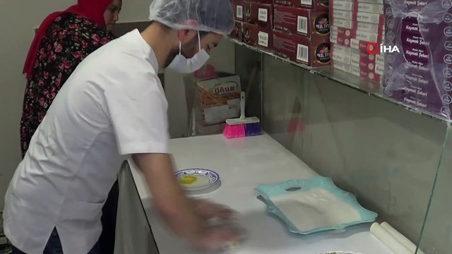 Deneme amaçlı yaptığı “hurmalı lokum” yoğun ilgi gördü