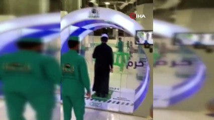 - Suudi Arabistan Kabe'nin girişine sterilizasyon kapısı koydu