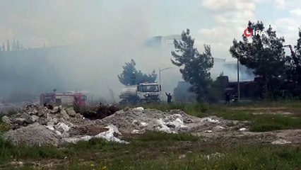 Adana’da kağıt fabrikasında yangın