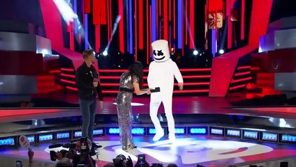 Sốc: Hóa ra DJ bí ẩn nhất Thế giới Marshmello chính là... Shawn Mendes?