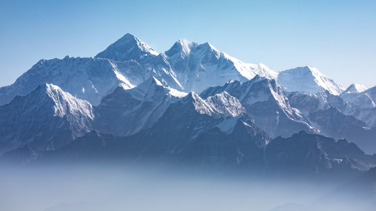 China sends surveyors to top of Mount Everest i...