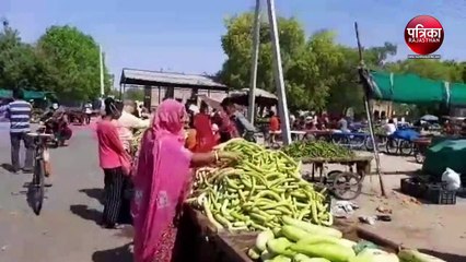 VIDEO : सब्जी मंडी में वाहनों का प्रवेश बंद, लेकिन सोशल डिस्टेंसिंग नहीं
