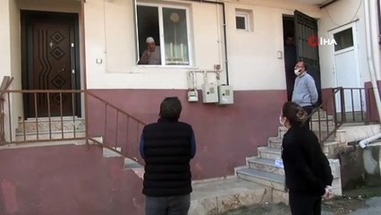 Üç aylık emekli maaşını kampanyaya bağışladı