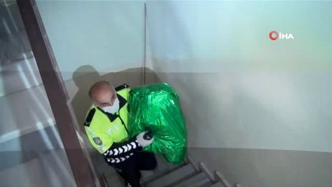 İstiklal Marşı'nı güzel okudu, Trafik Haftası'nda ödülü kaptı