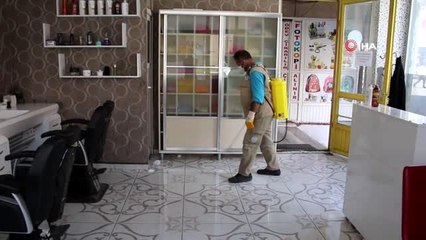 Şanlıurfa'da berber ve kuaförlerde dezenfekte çalışmalarına başlandı