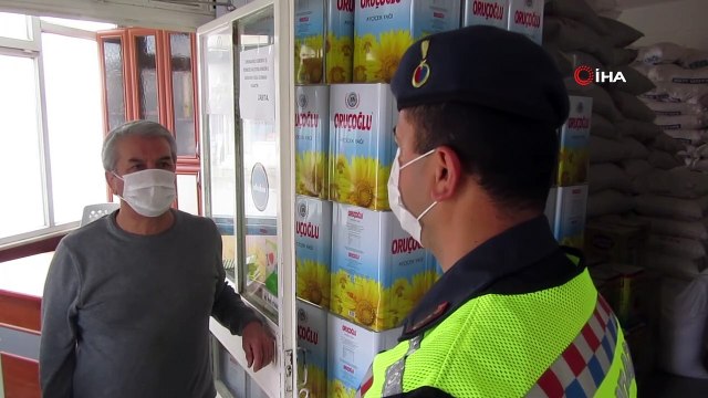 Esnaf ve jandarma işbirliğinde “Trafik Haftası” etkinliği