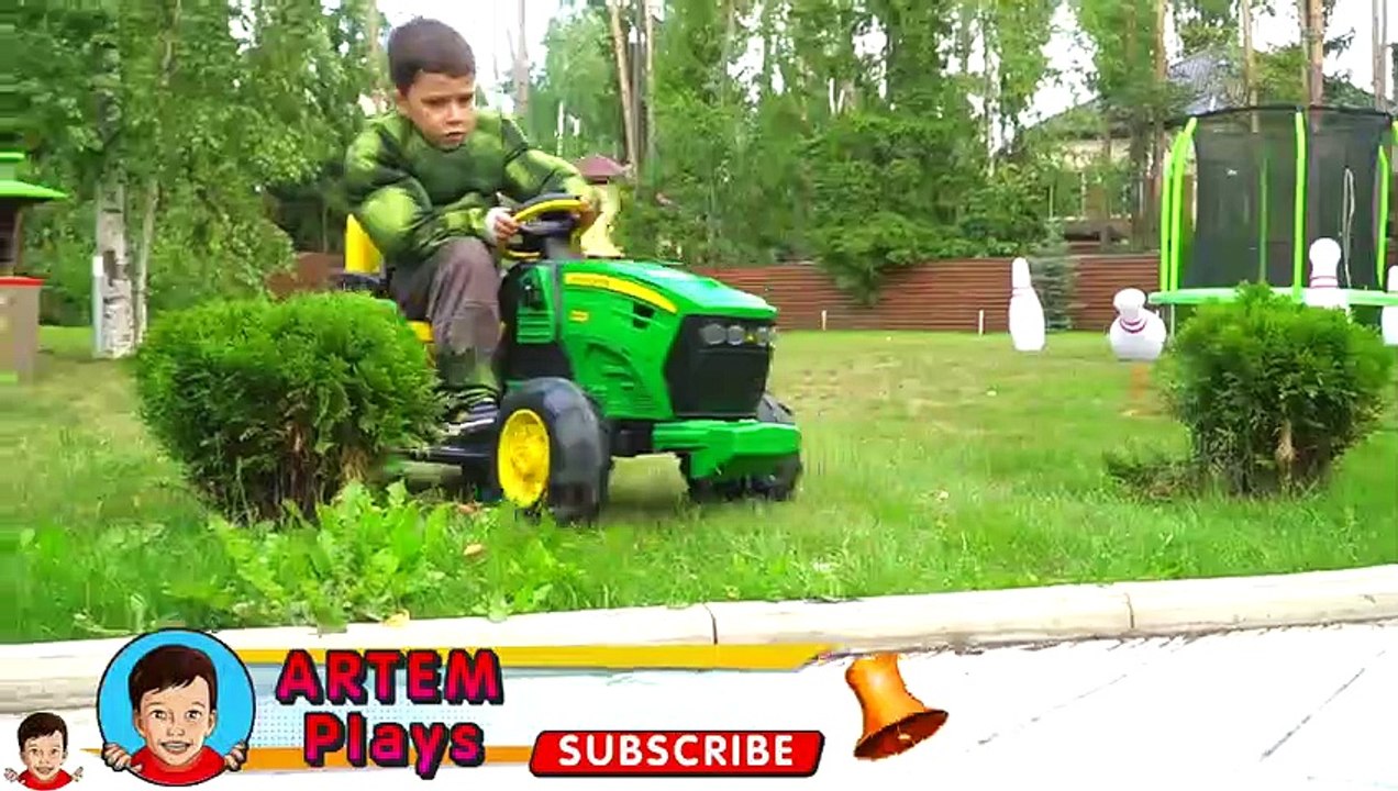 Artem chooses toy cars for Superheroes