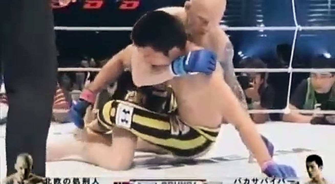 青木真也がハンセンの一発で失神KO！！