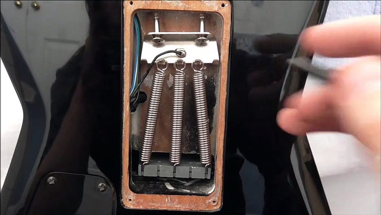 Whammy Bars: Springs!