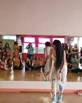 Cute ladki hot dance || Indian bhabhi dance || tik Tok comedy TV