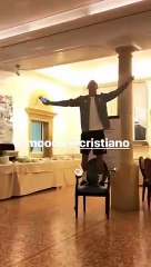 Bài hát và vũ đạo ngộ nghĩnh của Ronaldo tại Juventus