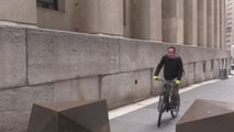 Las bicis, las patinetas y las motos se hacen con las calles de Nueva York