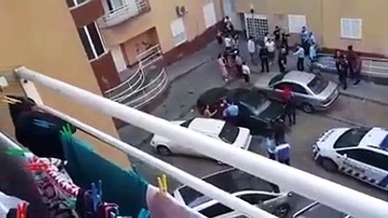 Agentes Da PSP Atacados Por Moradores Em Fúria Durante Detenção