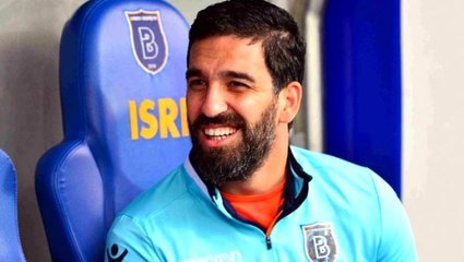 Milli futbolcu Arda Turan birçok kulüpten transfer teklif aldığını açıkladı