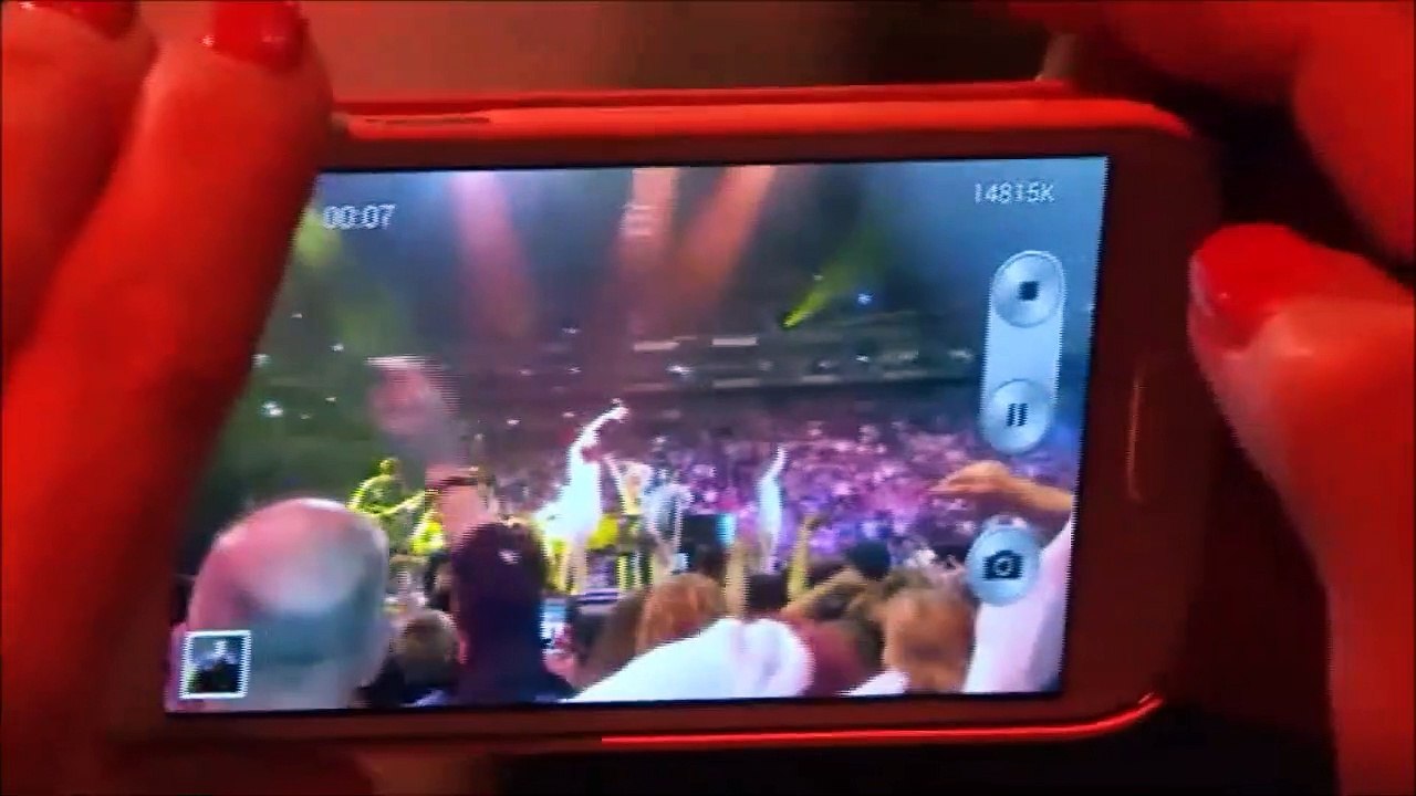 ANDREA BERG LIVE — 'Die kleine Kneipe' | (From 'ANDREA BERG: ATLANTIS LIVE') — (2014)