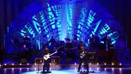 2013 - Santana Tribute - Black Magic Woman & Oye Como Va - Juanes, Tom Morello & Fher Olvera