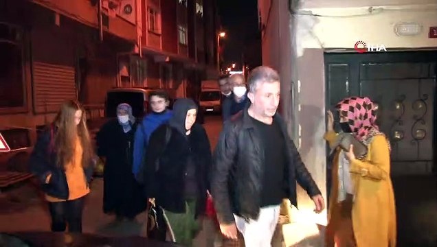 Esenler’de bina inşaatının bulunduğu sokağın zemininde kayma meydana geldi