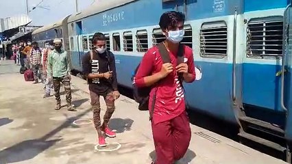 विशेष श्रमिक स्पेशल ट्रेन बाराबंकी पहुंची