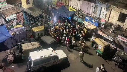 कफ्र्यू बढ़ाने का विरोध