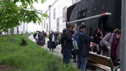 Bingöl'de karantina yurdunda kalan 148 kişi memleketlerine uğurlandı