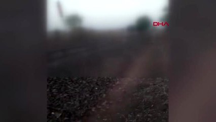 Hindistan'da raylarda uyuyan işçilere tren çarptı 15 ölü