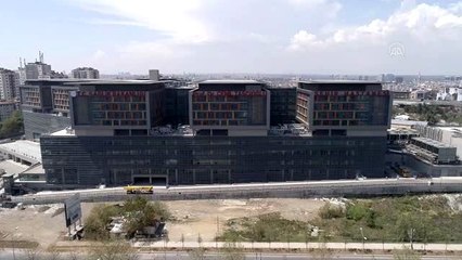AA ekibi, Prof. Dr. Cemil Taşcıoğlu Şehir Hastanesi'nin Kovid-19'la mücadelesini görüntüledi (1)