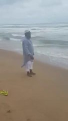 প্রিয় মুরুব্বি আপনার প্রতি ভালোবাসা অবিরাম থাকবে