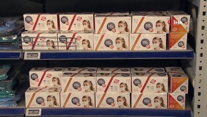 Marketlerde cerrahi maske satışı başladı